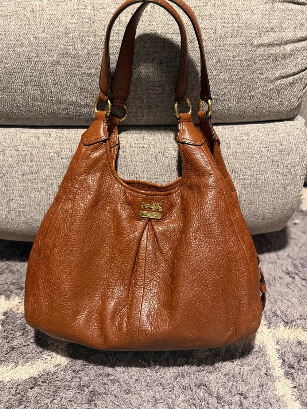 Coach pebbled leather hobo shoulder bag cognac brown y2k vintage style